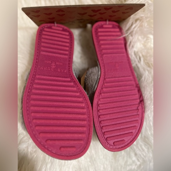 ♥️Rae Dunn BE MINE Women’s Slippers - Picture 7 of 12